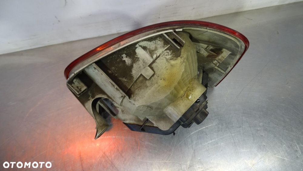 LAMPA LEWA TYLNA VOLKSWAGEN TOURAN I 1.9 - 4