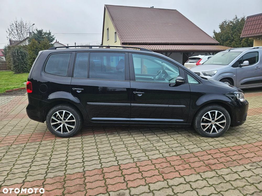 Volkswagen Touran 1.6 TDI SCR BlueMotion Technology DSG Comfortline - 8