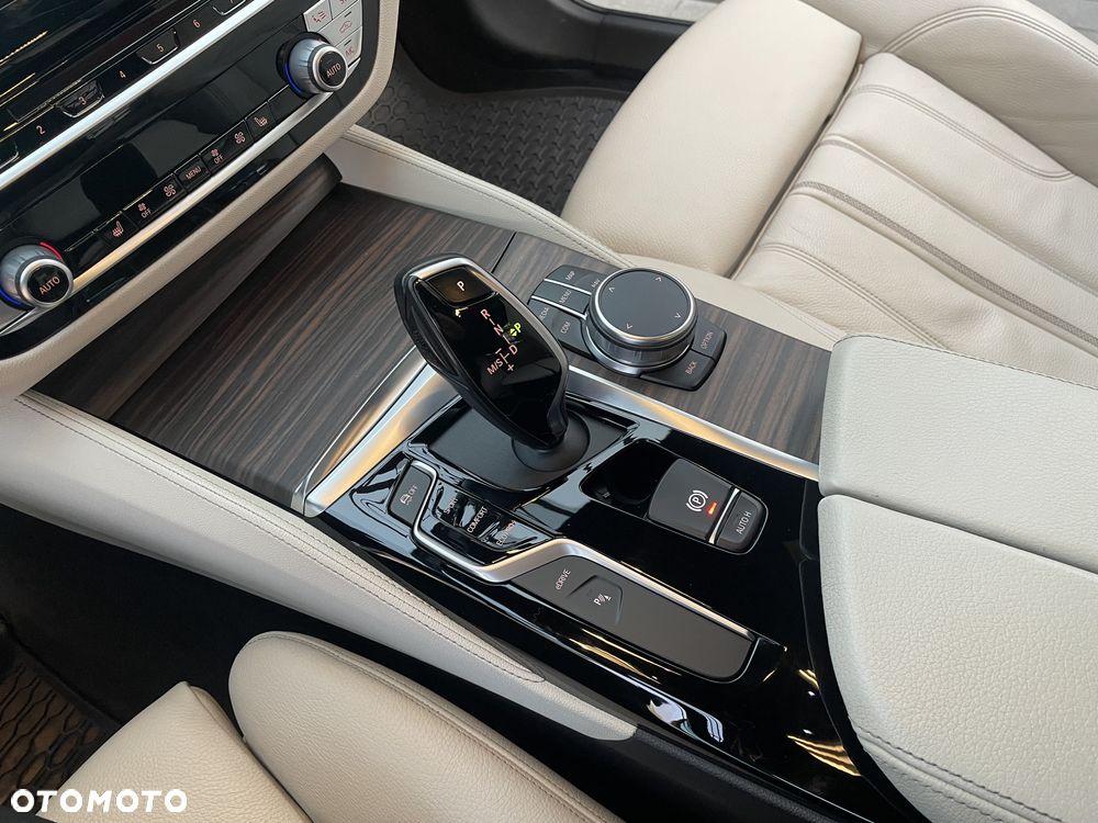 BMW Seria 5 - 30