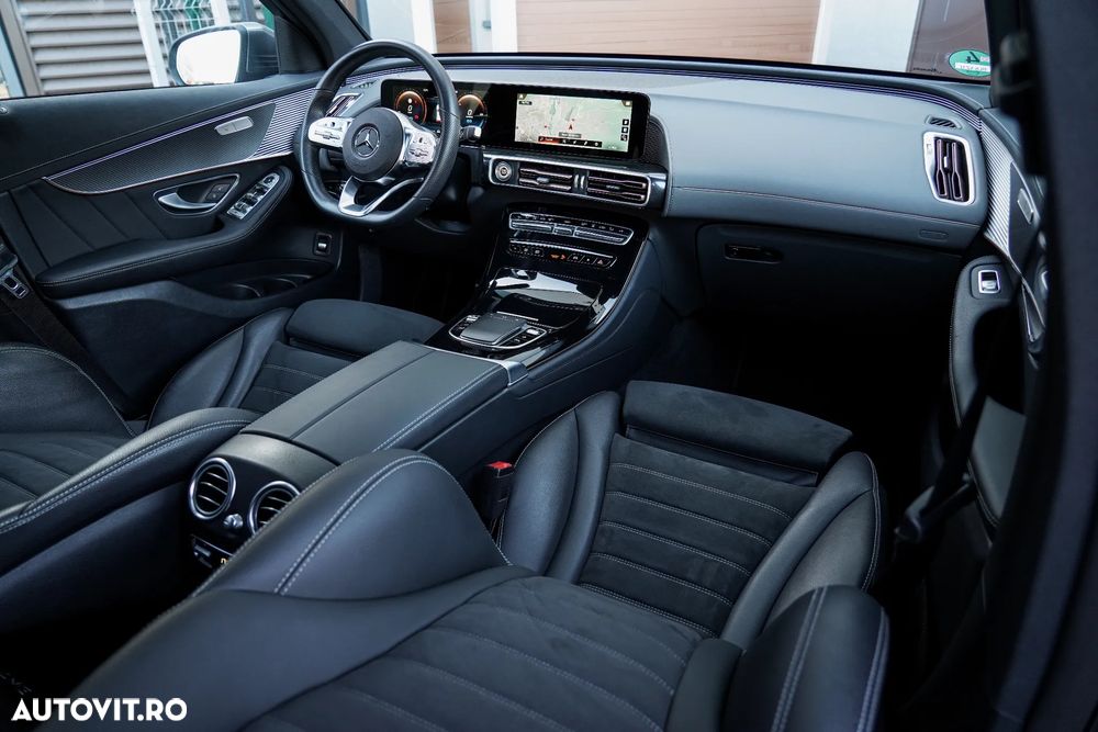 Mercedes-Benz EQC 400 4Matic AMG Line - 11
