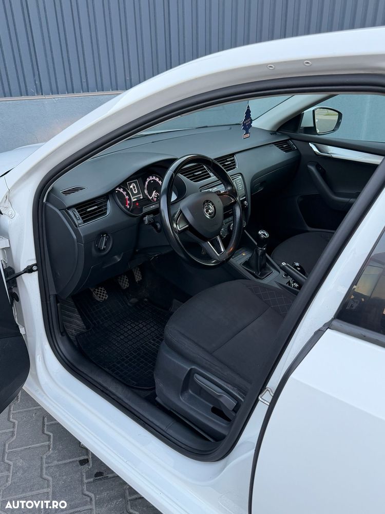 Skoda Octavia 1.6 TDI Drive - 10