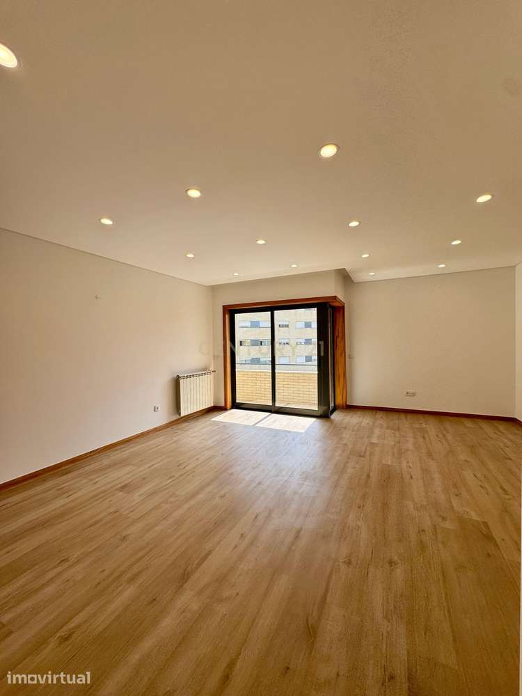 Apartamento T3 Renovado Rio Tinto - Cidade Jovem - Grande imagem: 3/25