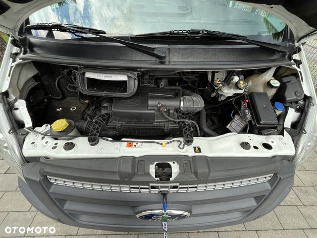 Ford Transit - 11