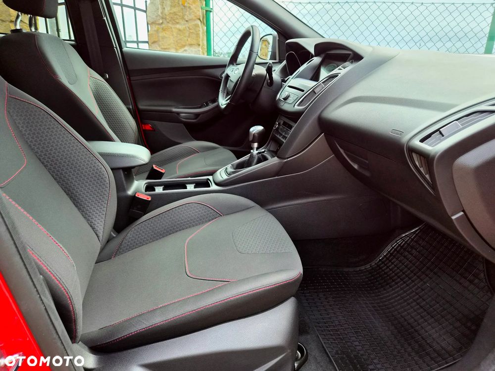 Ford Focus 1.0 EcoBoost ST-Line Red ASS - 25