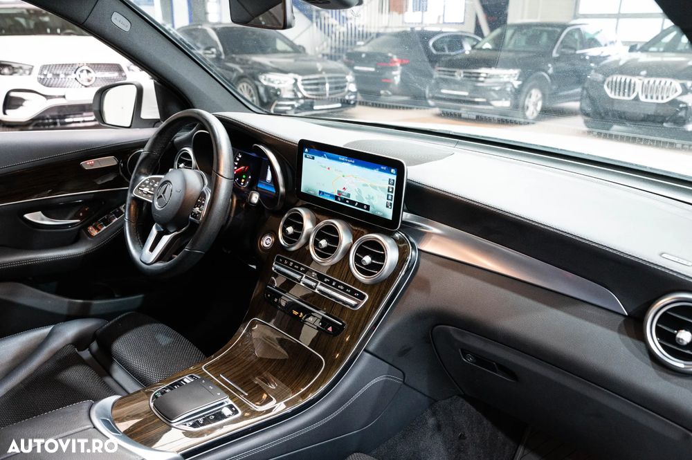 Mercedes-Benz GLC 200 d 4Matic 9G-TRONIC Edition Avantgarde - 27