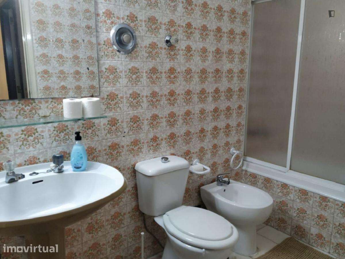 Quarto - localizado em Lumiar Lisbon - Grande imagem: 5/18