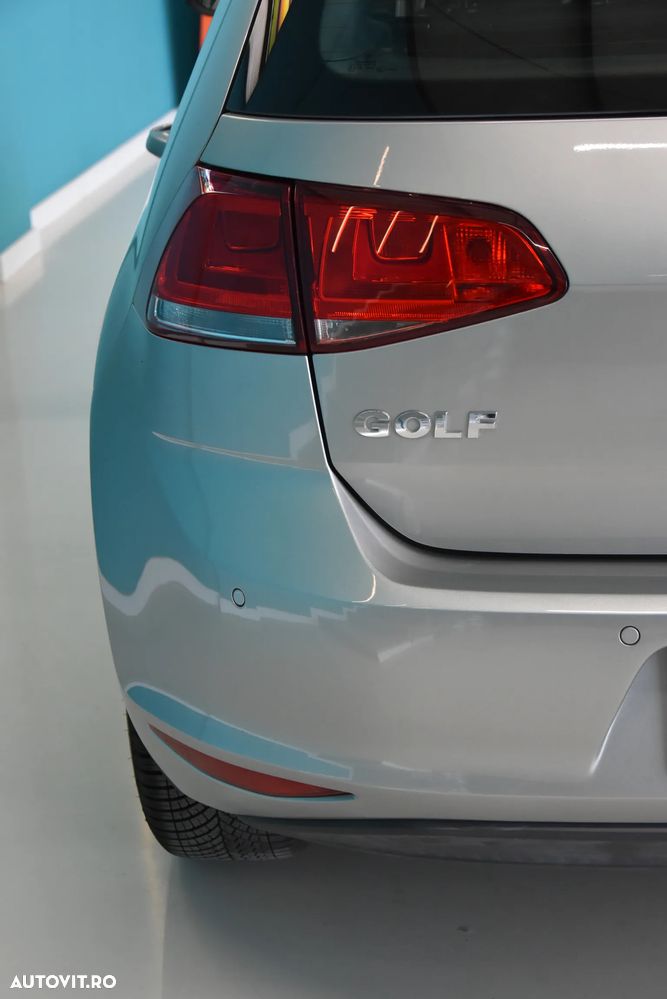 Volkswagen Golf 1.2 TSI BlueMotion Technology Comfortline - 23