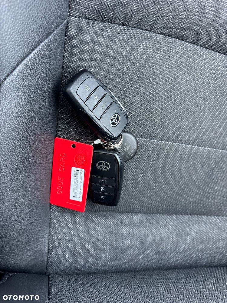 Toyota Corolla 1.8 Hybrid Style - 19