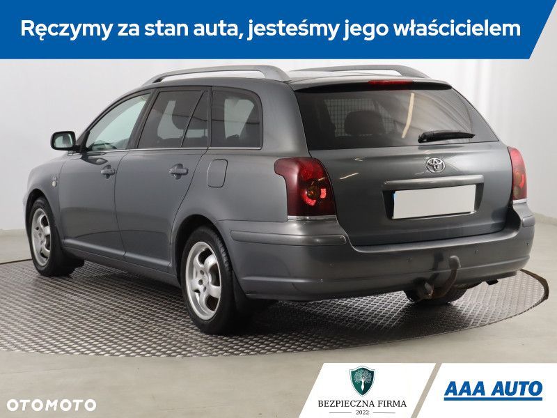 Toyota Avensis - 5