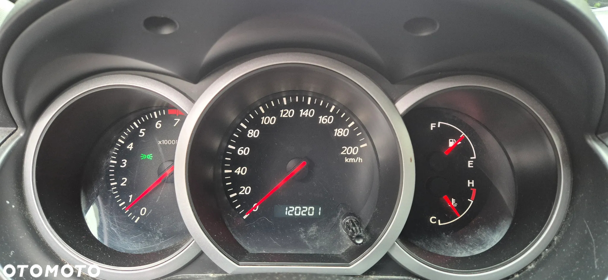 Suzuki Grand Vitara 2.0 - 36