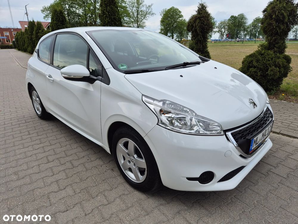 Peugeot 208 - 6
