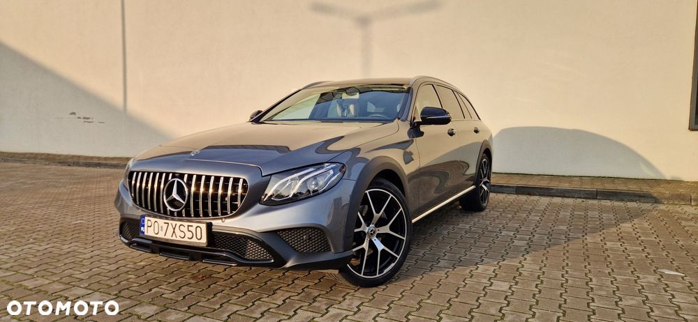 Mercedes-Benz Klasa E 220 d 4-Matic All-Terrain - 2