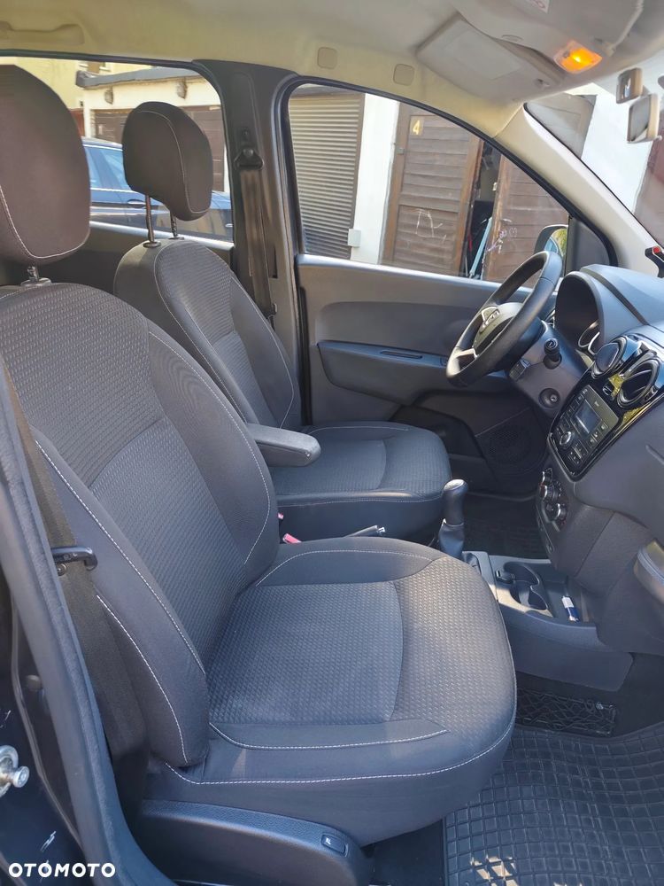 Dacia Lodgy 1.6 SCe Laureate S&S - 17