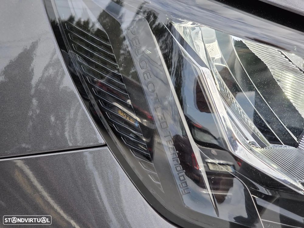 Peugeot 2008 PureTech 130 Allure Pack - 19