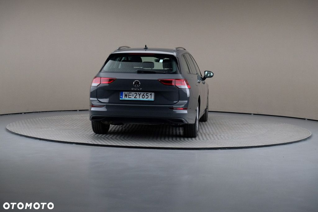 Volkswagen Golf - 5