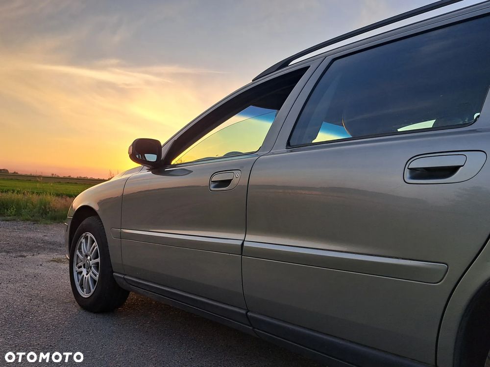 Volvo V70 2.4 Kinetic - 14