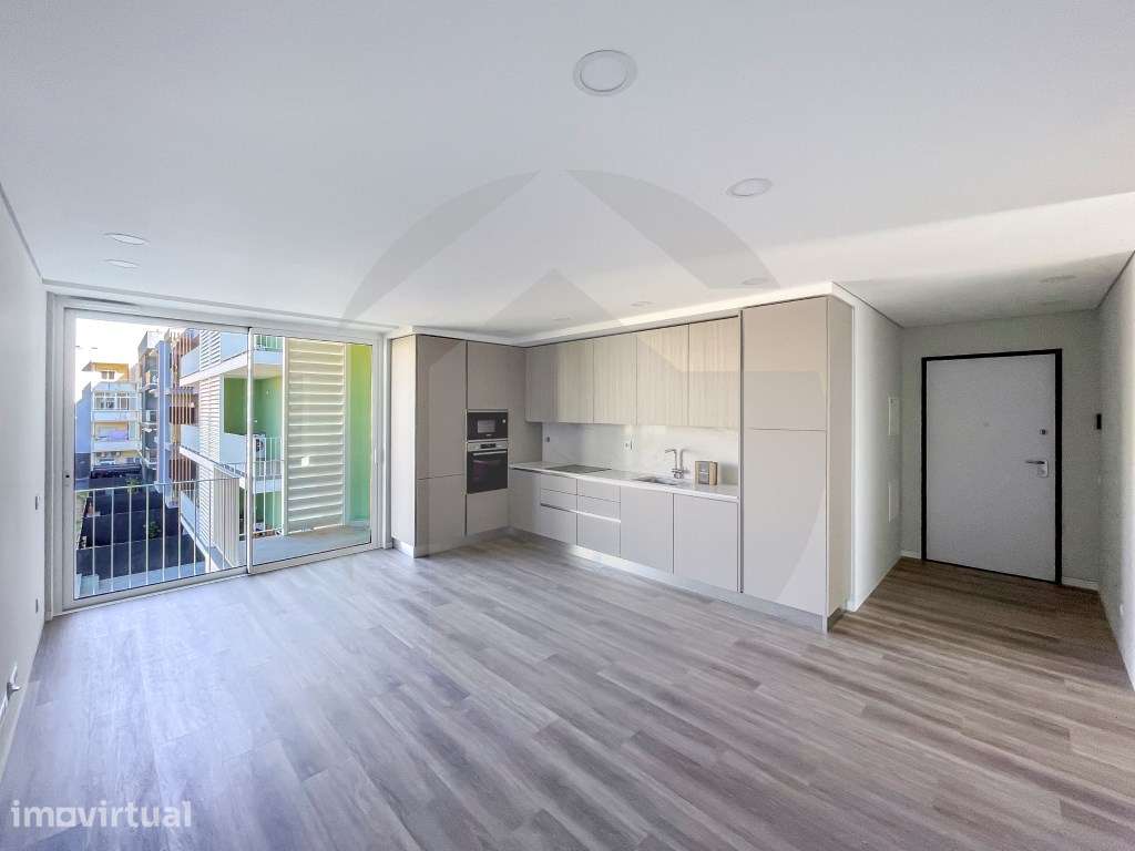 Apartamento T2 Moderno em Almancil com Excelente Localização - Grande imagem: 2/18
