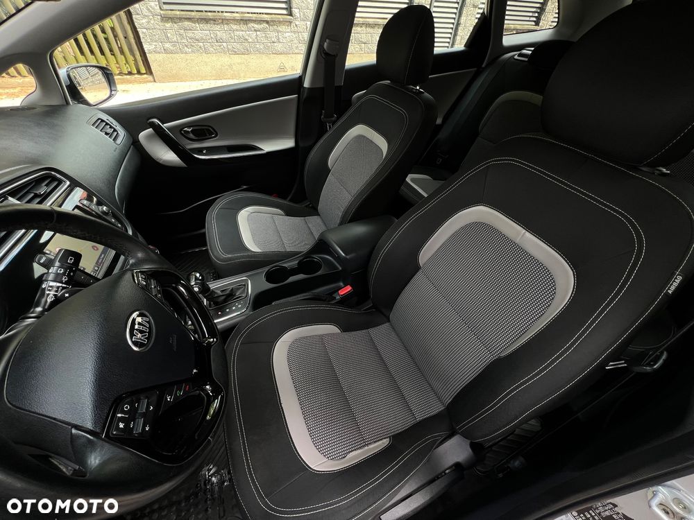 Kia Ceed 1.6 GDI DCT Platinum Edition - 19