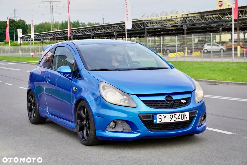 Opel Corsa 1.6T OPC - 2