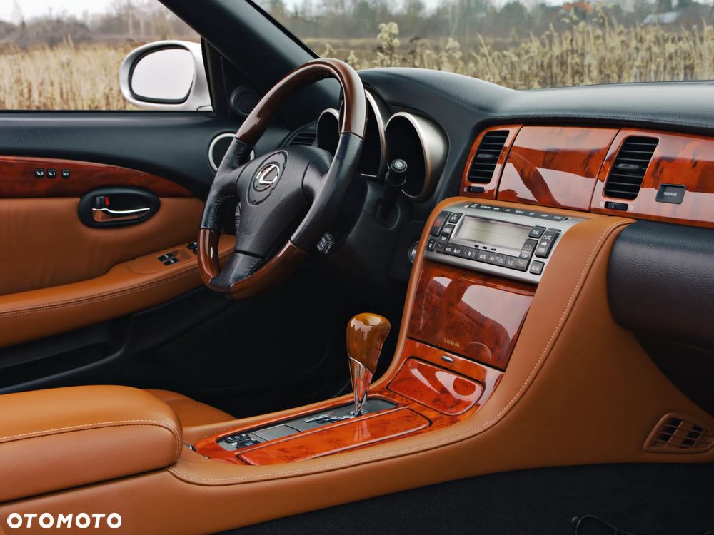 Lexus SC Prestige - 28