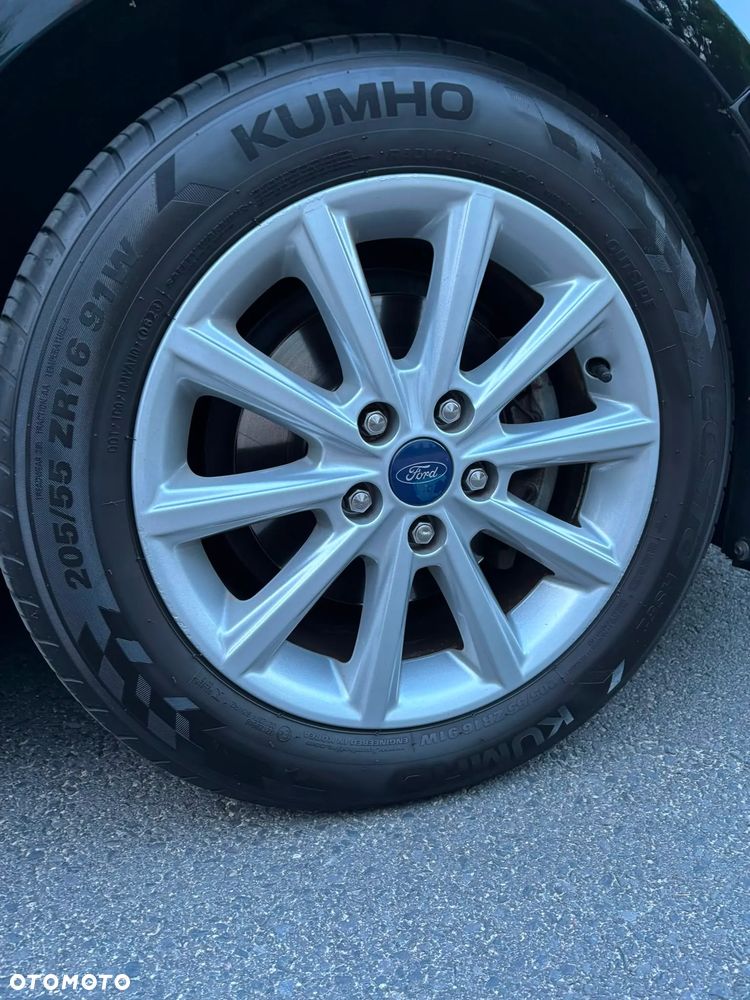 Ford Focus 1.0 EcoBoost Active Business - 26