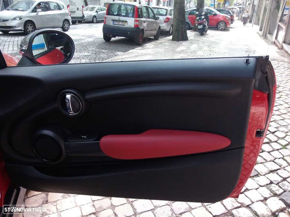 MINI 3 Portas One D - 26