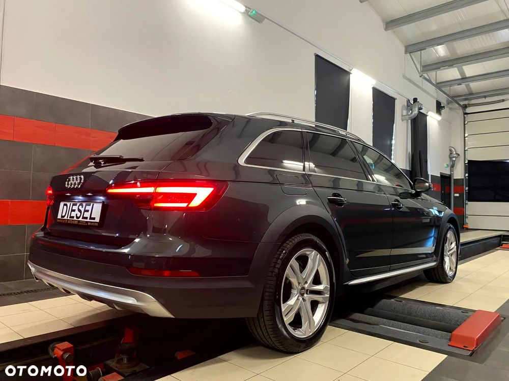 Audi A4 Allroad - 12