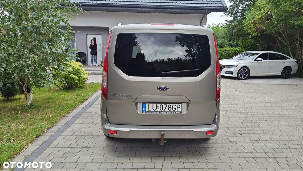 Ford Tourneo Connect Grand - 8