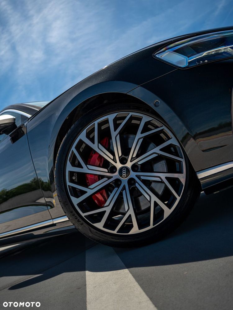 Audi S8 - 14