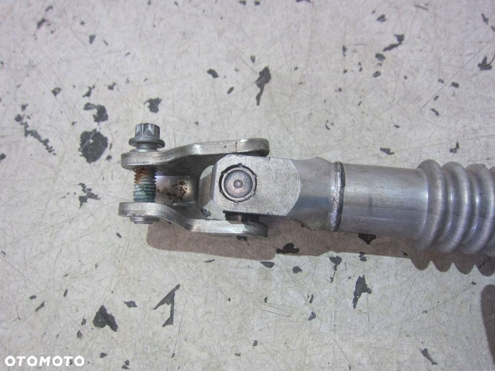 BMW X1 F48 B46 F39 WAŁEK KOLUMNY KIEROWNICZEJ KRZYŻAK 32306865653 6865653 - 4
