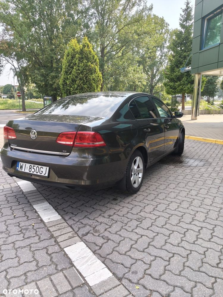 Volkswagen Passat - 3