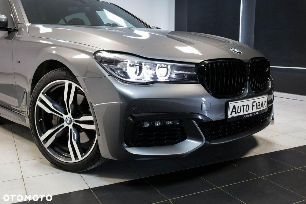 BMW Seria 7 - 8