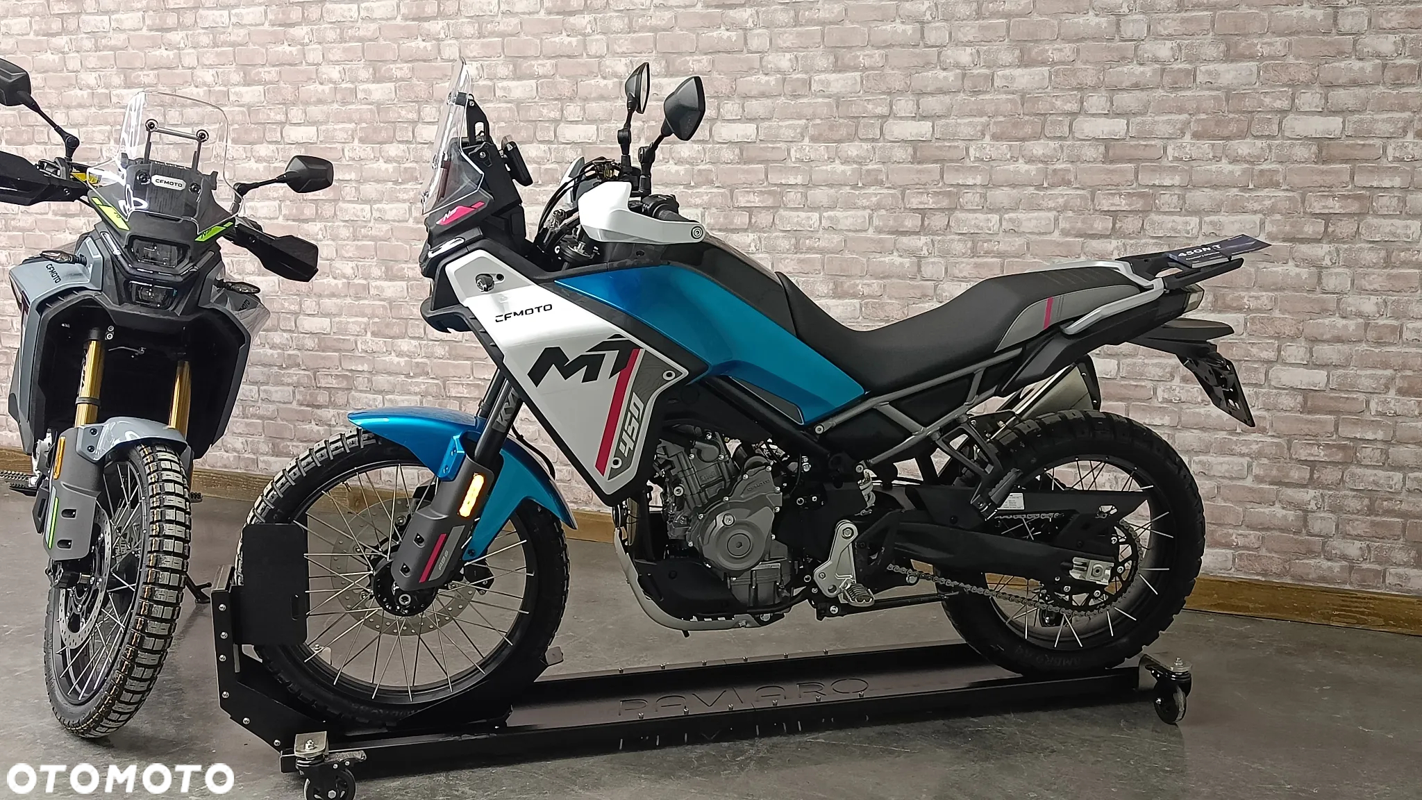 CFMoto MT - 11