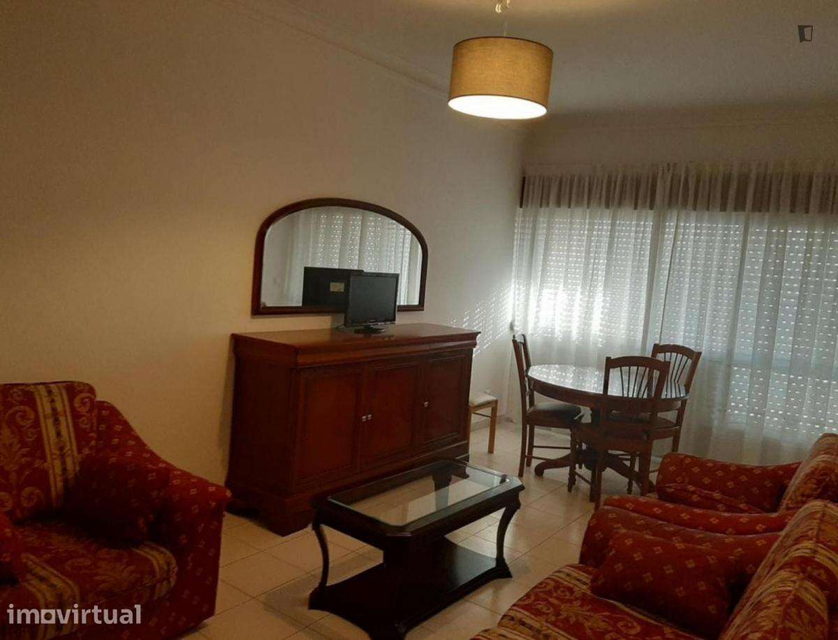 Quarto - localizado em Lisbon - Grande imagem: 4/4
