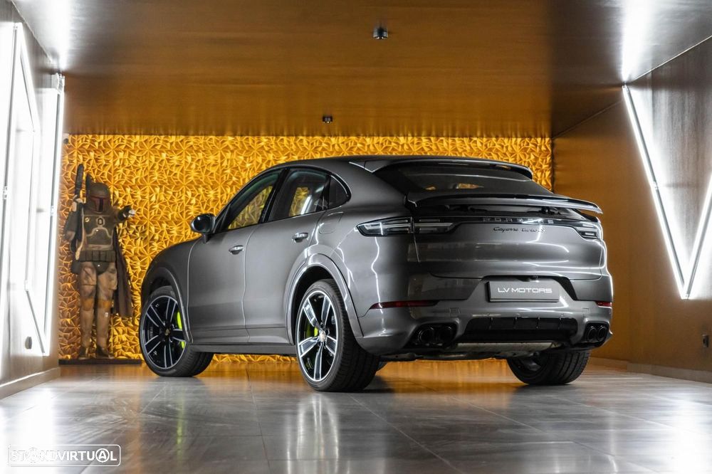 Porsche Cayenne Coupé Turbo S E-Hybrid - 19