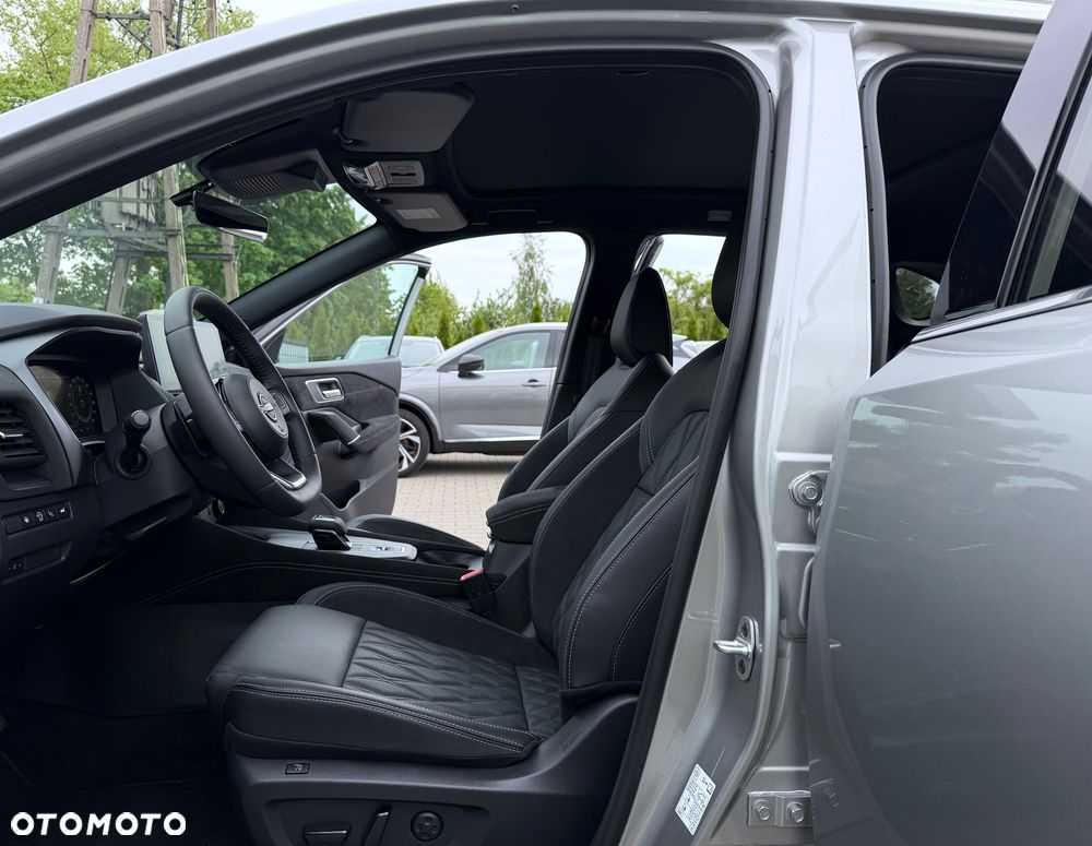 Nissan Qashqai 1.3 DIG-T MHEV Xtronic Tekna+ - 35