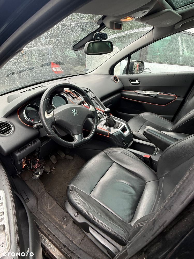 Peugeot 5008 I 1 na części - 4