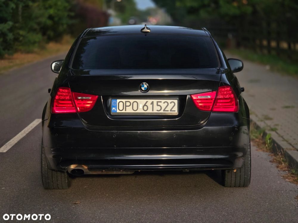 BMW Seria 3 318i - 15