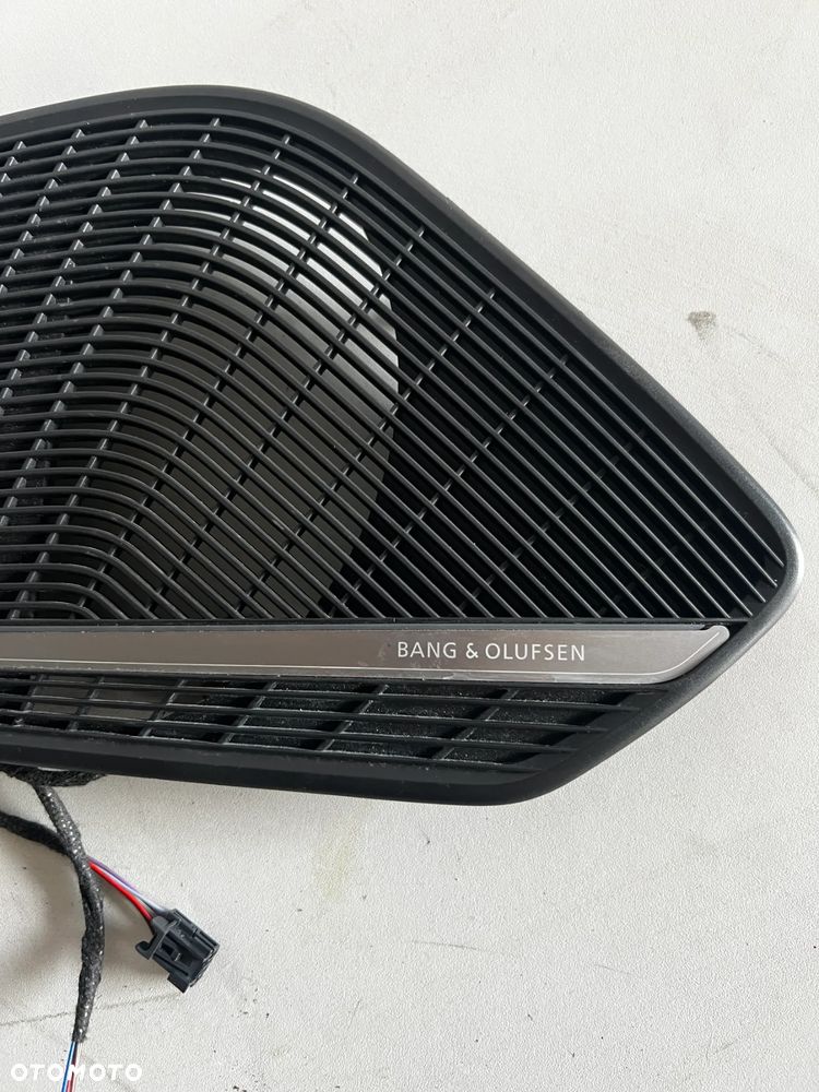 KRATKA GŁOŚNIKA DRZWI PRAWY PRZÓD AUDI A4 B9 8W BANG & OLUFSEN LED IDEALNA Z INSTALACJĄ - 2