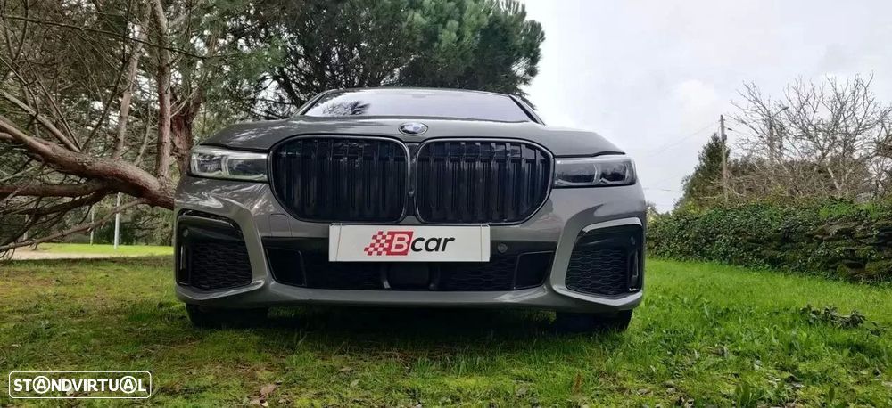 BMW 745 e iPerformance Pack M Auto - 5