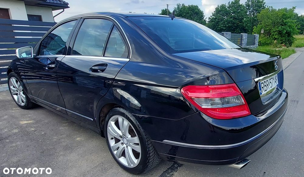 Mercedes-Benz Klasa C 200 CGI Automatik BlueEFFICIENCY Avantgarde - 20