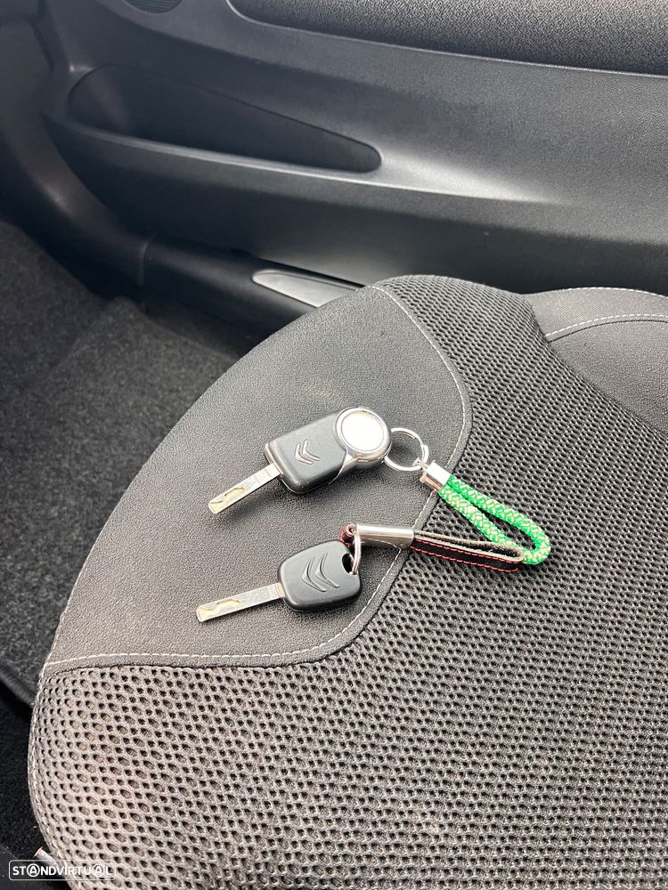 Citroën DS3 1.6 e-HDi So Chic - 14