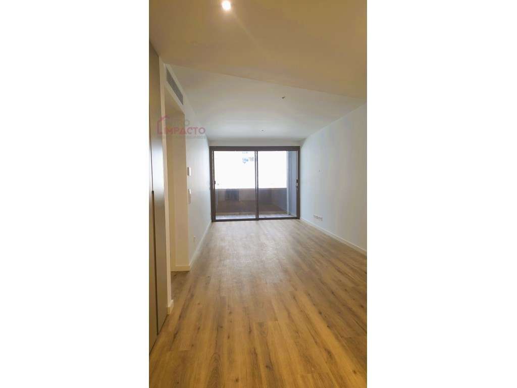 Apt T1 NOVO Emp. Douro Nobilis no Candal para alugar - Grande imagem: 3/10