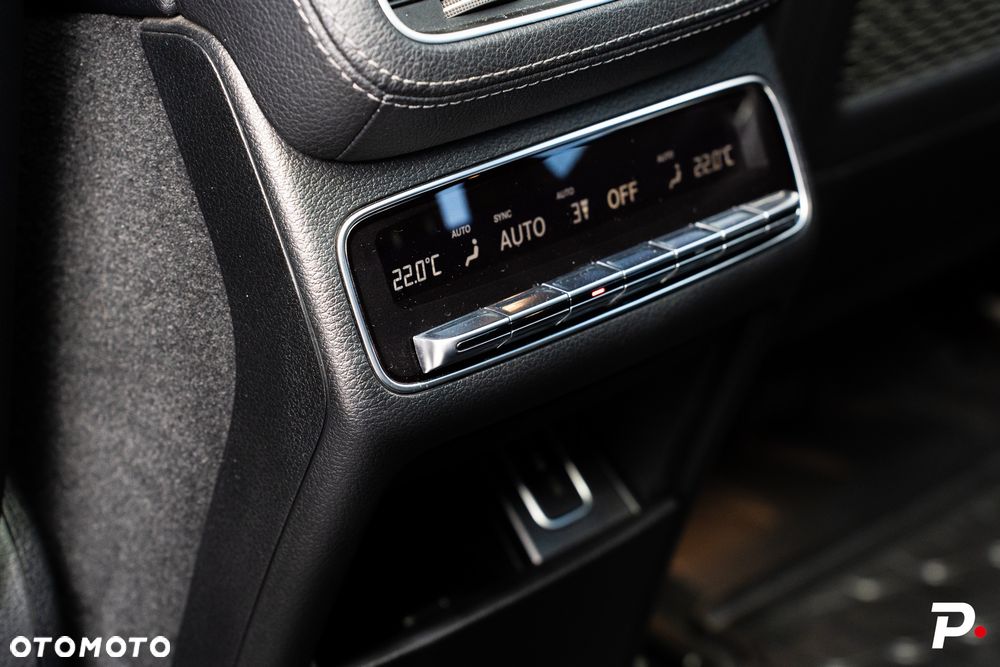 Mercedes-Benz GLE - 33