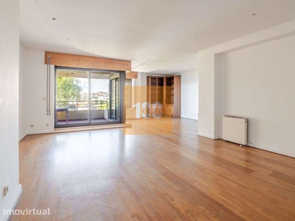 Apartamento T4 à venda na Quinta de Miramar - Grande imagem: 5/33