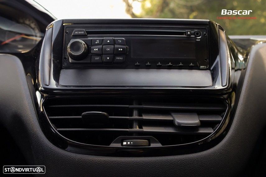 Peugeot 208 1.4 HDi Active - 19