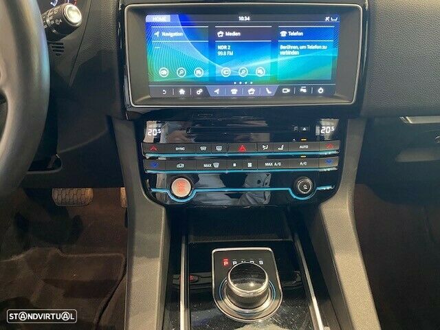 Jaguar F-Pace 20d AWD Aut. Prestige - 17