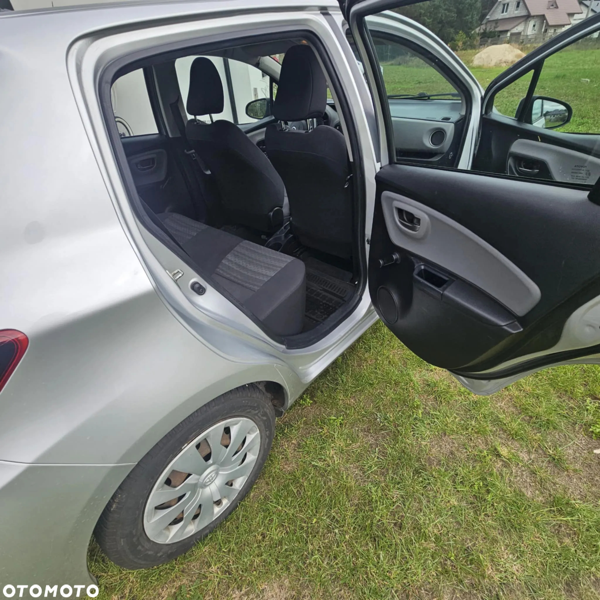 Toyota Yaris 1.33 Active EU6 - 13