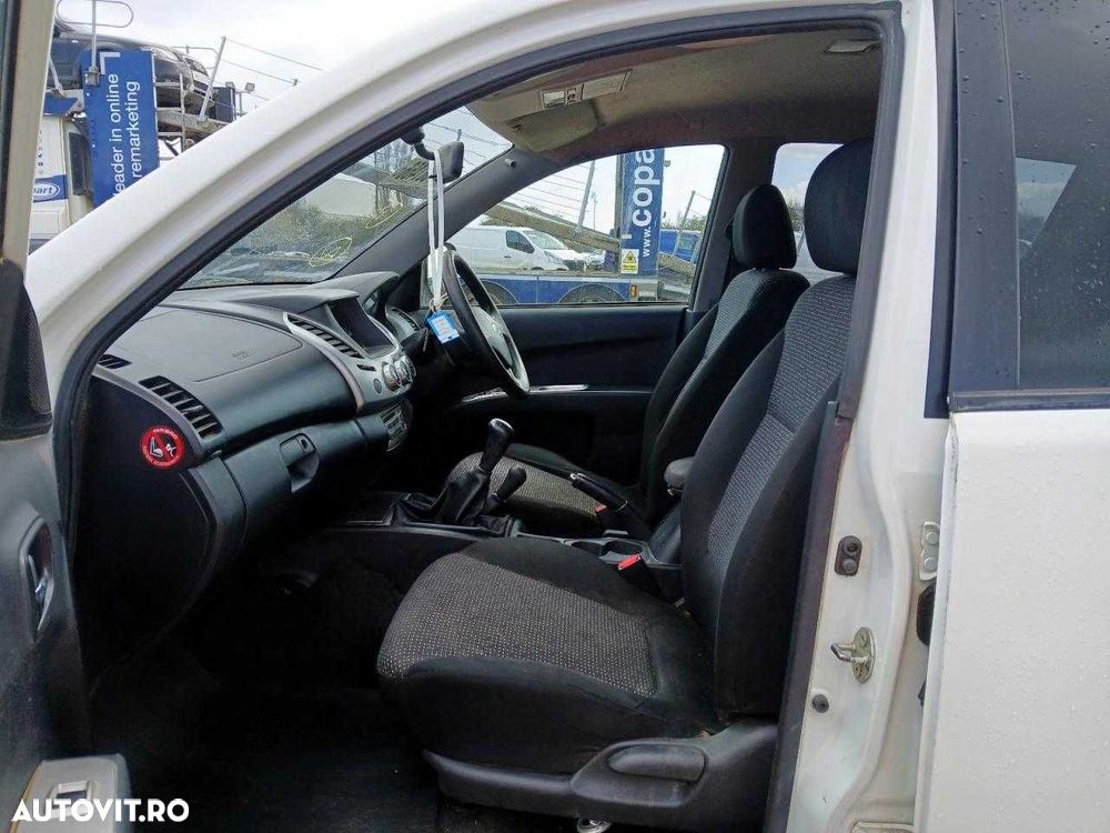 Dezmembrez Mitsubishi L200 2.5 Diesel 2014 - 5