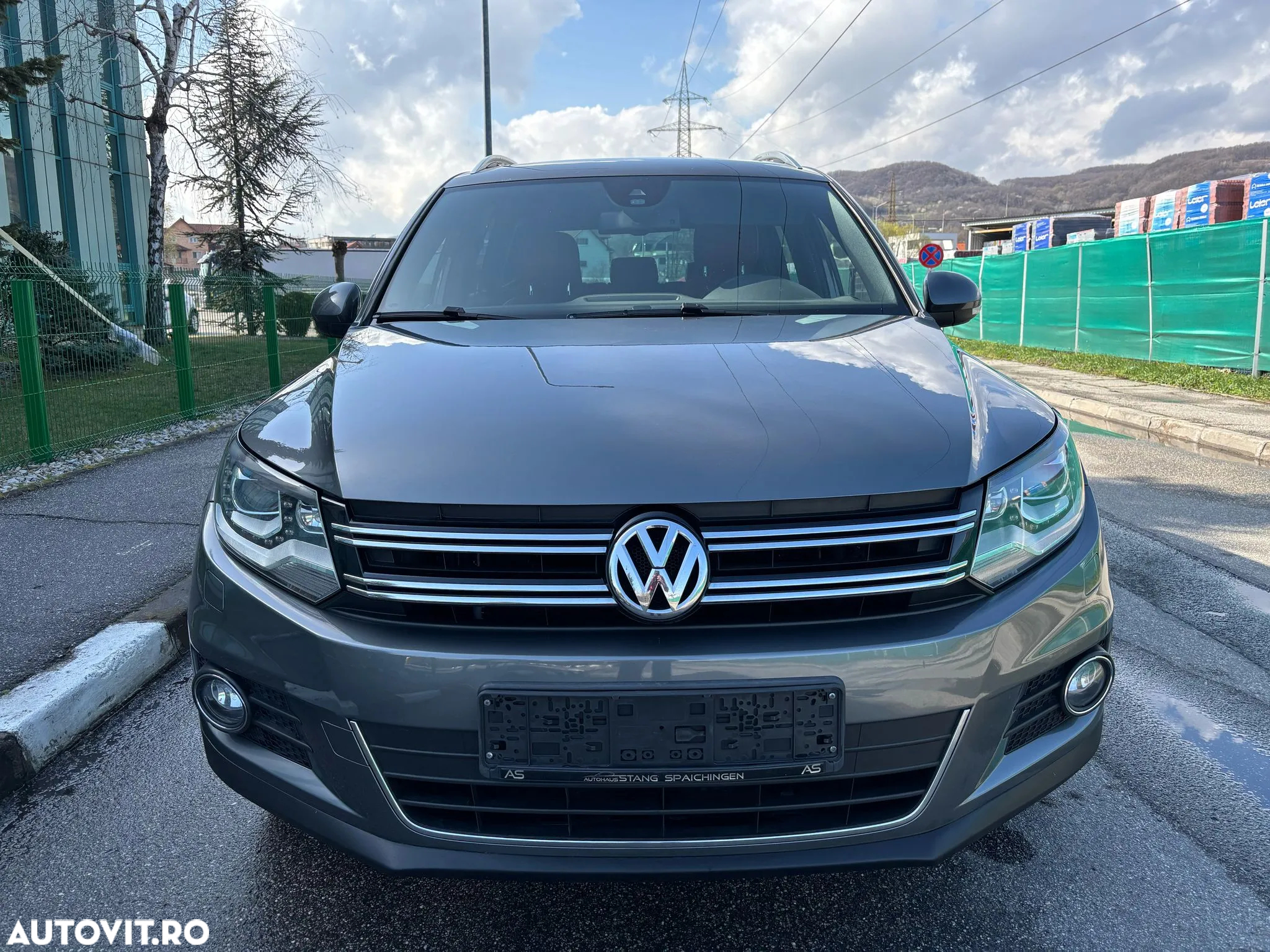 Volkswagen Tiguan 2.0 TDI 4Motion BMT Sport & Style - 2